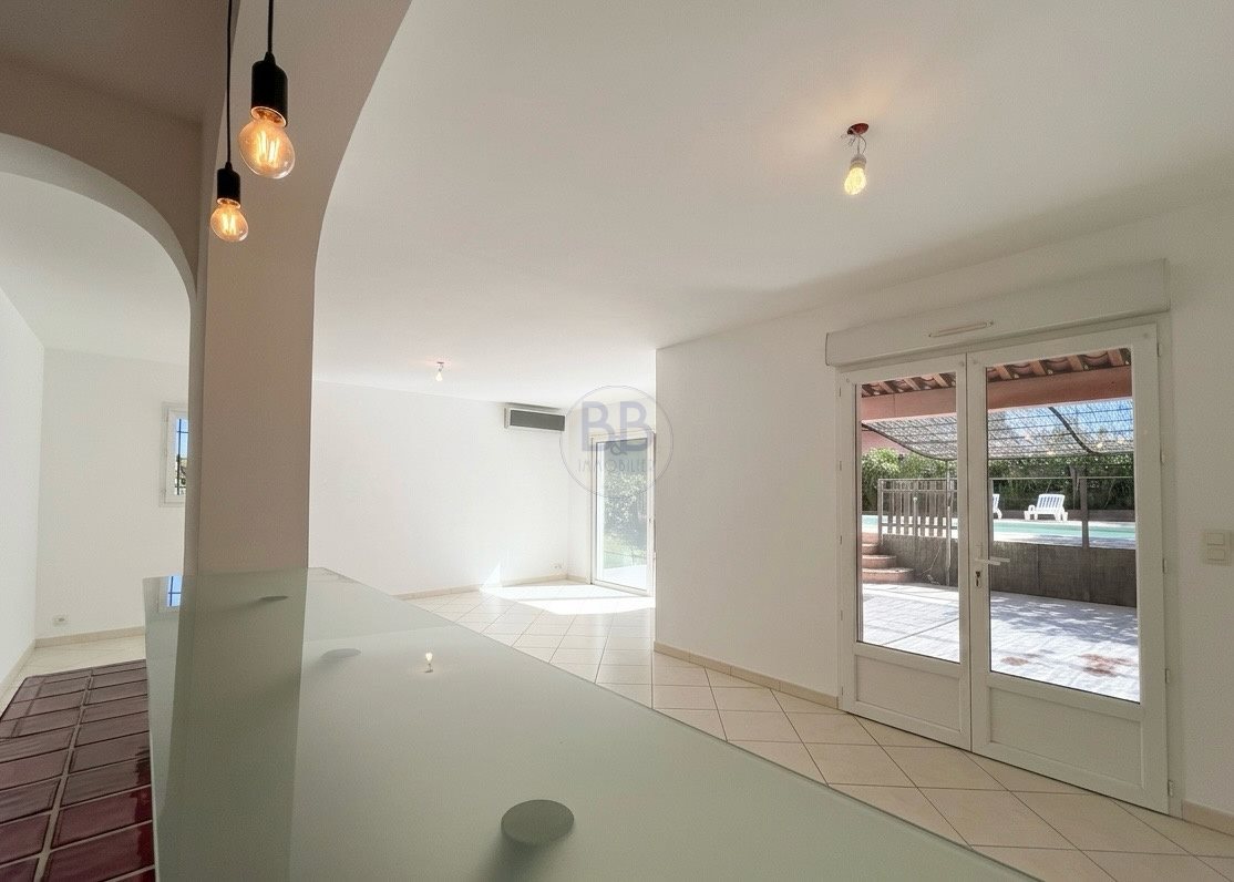 Maison à vendre, 104m², Fréjus