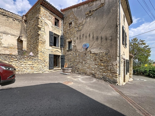Maison 5 pièces 140 m² · à Glaine-Montaigut · 140 m² · 235 000 €