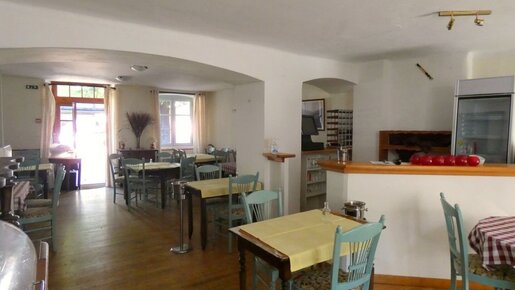Maison 13 pièces 354 m² · à Saint-André-de-Valborgne · 354 m² · 212 000 €