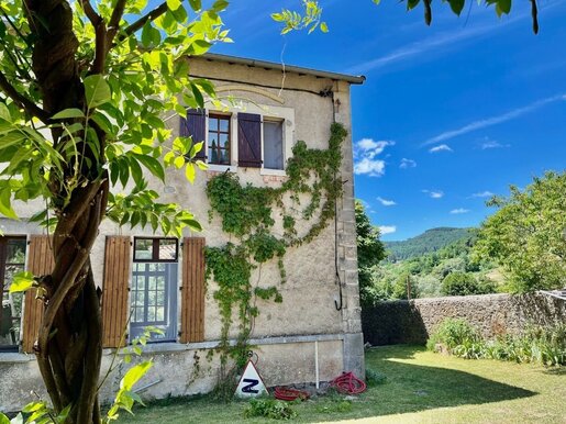Maison 4 pièces 104 m² · à Lasalle · 104 m² · 284 000 €
