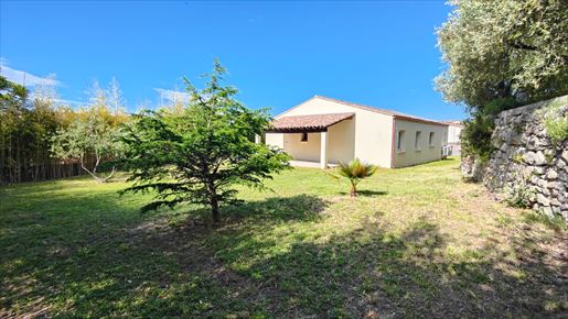 Maison 5 pièces 130 m² · à Montmirat · 130 m² · 299 000 €