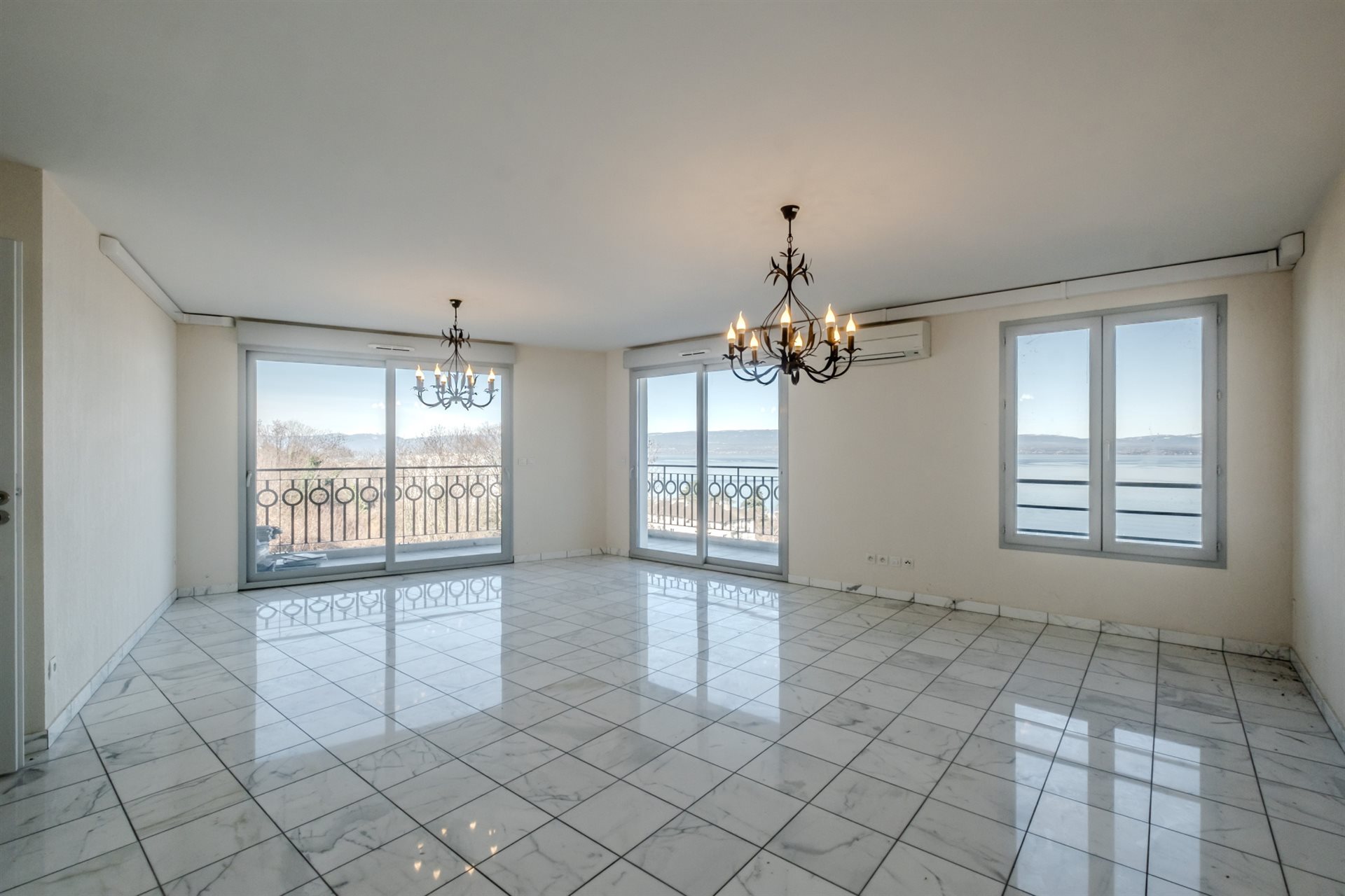 Appartement à vendre, 111m², Neuvecelle