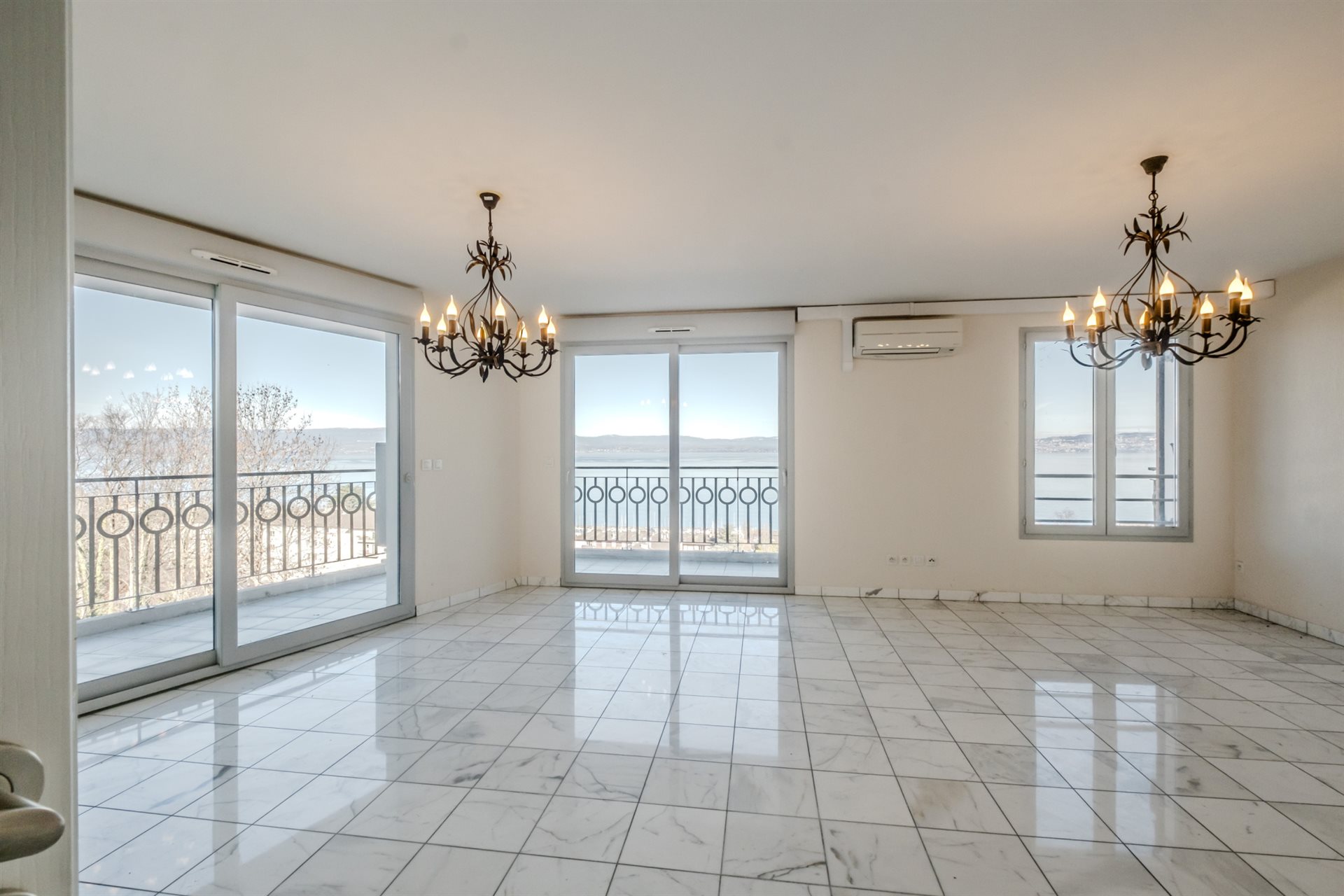 Appartement à vendre, 111m², Neuvecelle