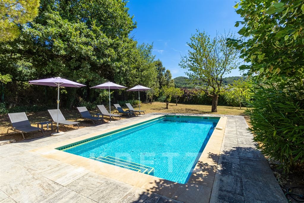 Maison à vendre, 230m², Sablet