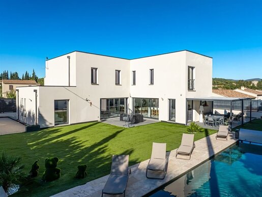 Maison 7 pièces 265 m² · à Vaison-la-Romaine · 265 m² · 980 000 €