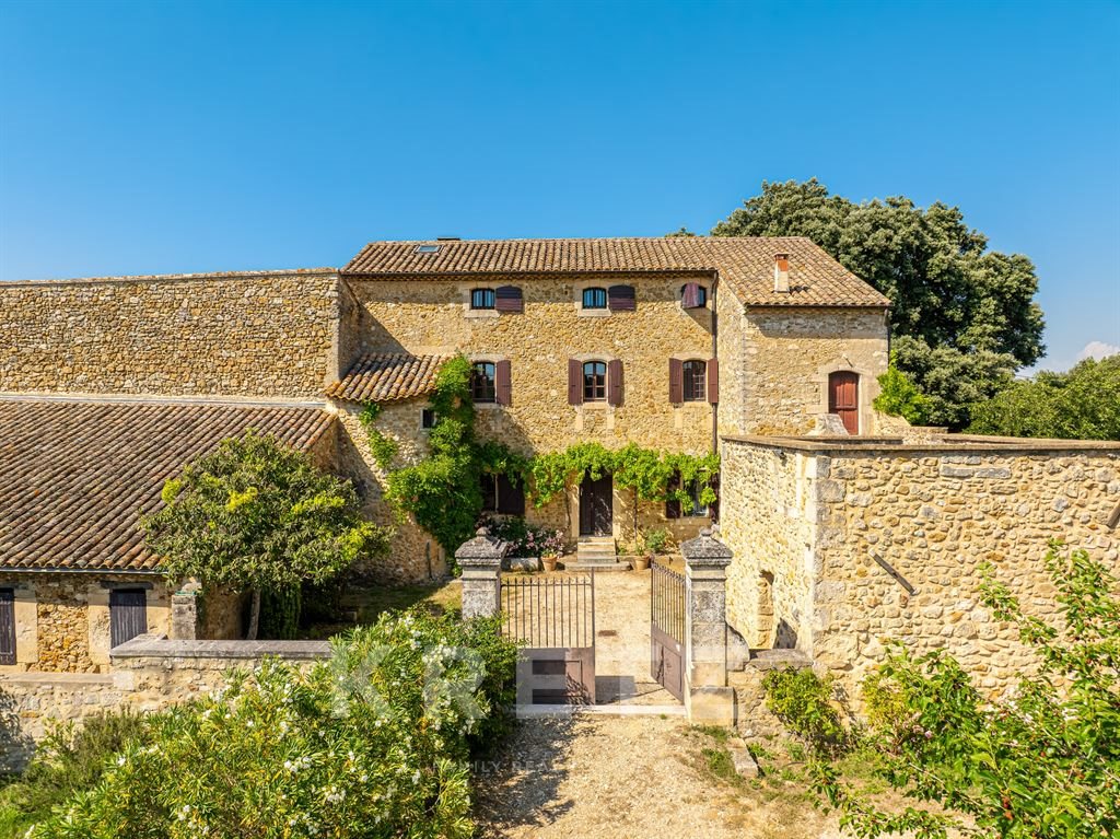 Maison à vendre, 250m², La Garde-Adhémar