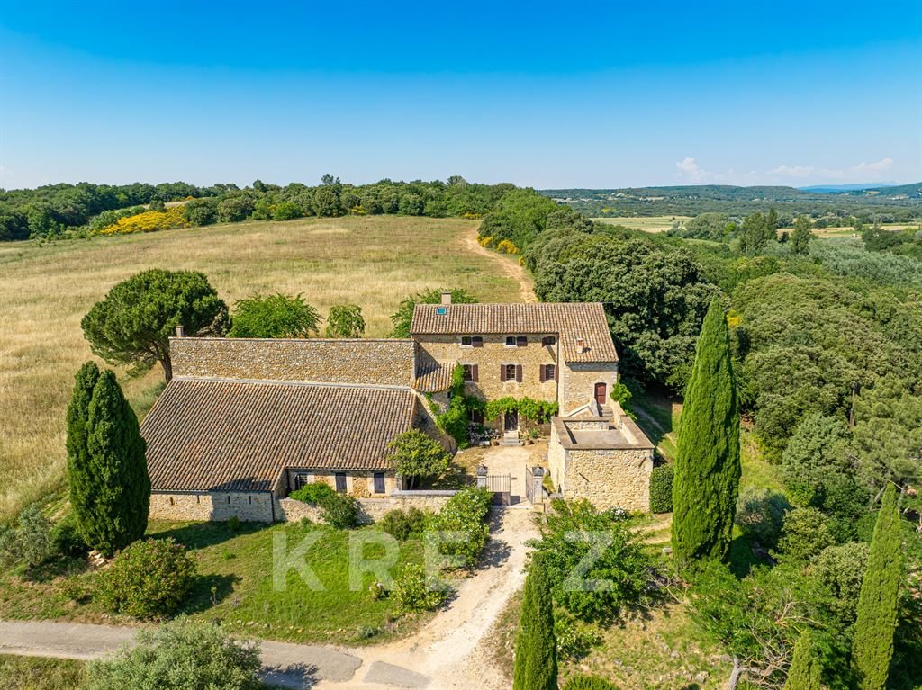 Maison à vendre, 250m², La Garde-Adhémar