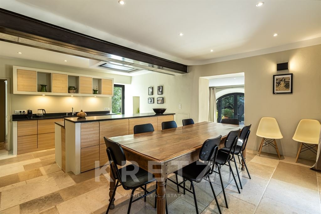 Maison à vendre, 355m², Montségur-sur-Lauzon