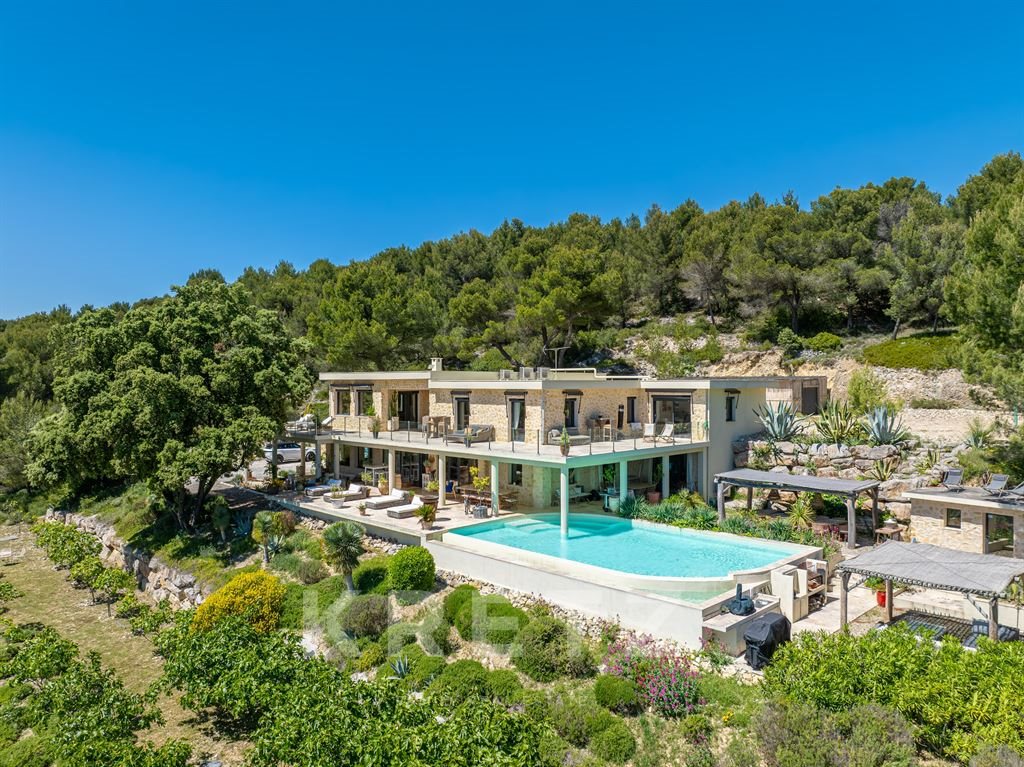 Maison à vendre, 424m², Le Barroux