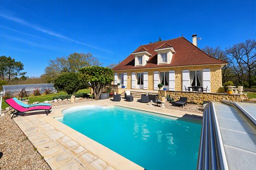 Maison 7 pièces 162 m² · à Bergerac · 162 m² · 450 000 €