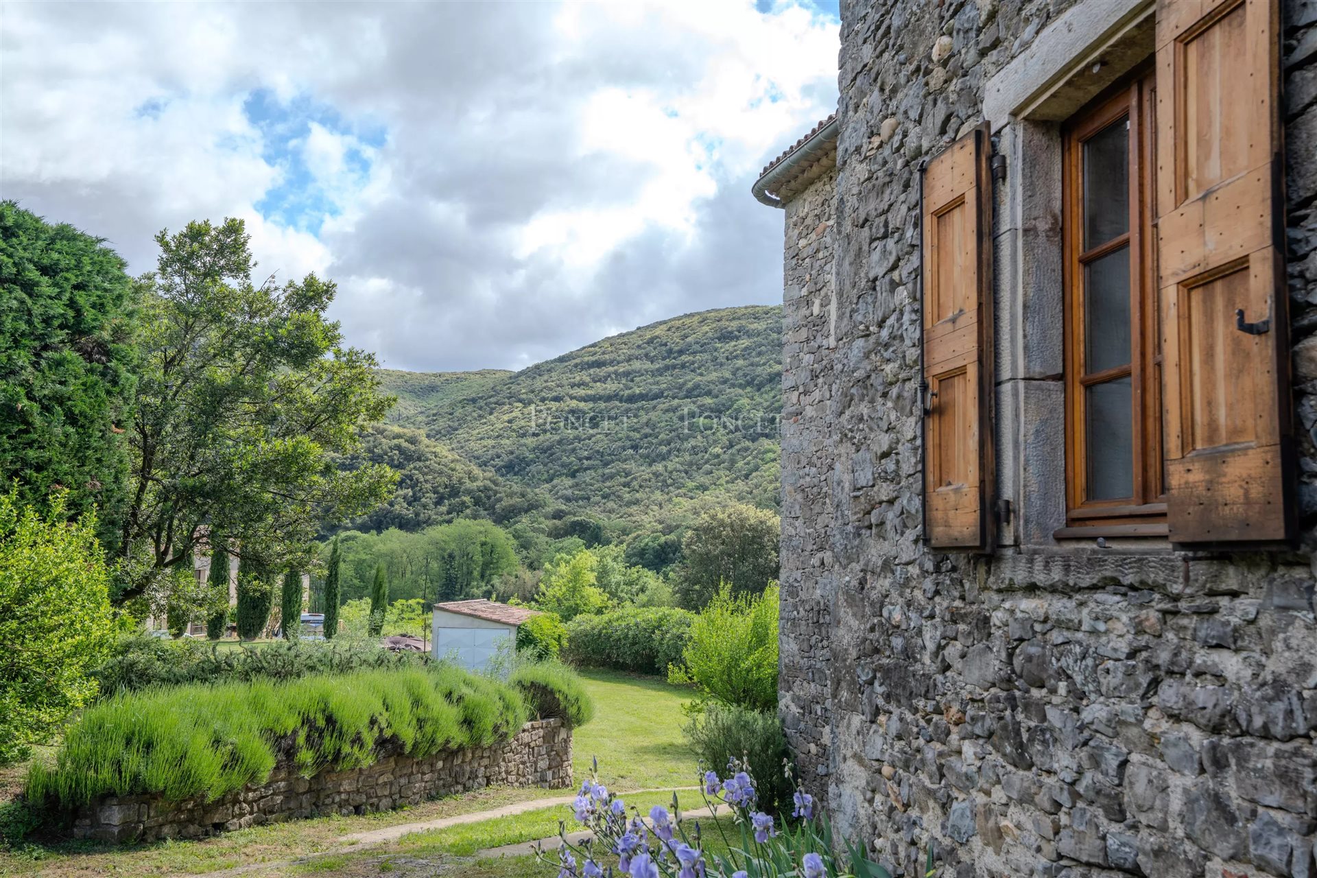 Maison à vendre, 360m², Anduze