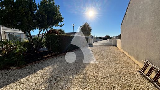 Terrain 180 m² · à Marennes-Hiers-Brouage · 38 000 €