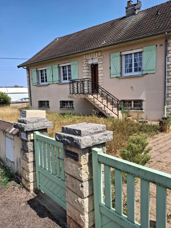 Maison à vendre, 95m², Commentry