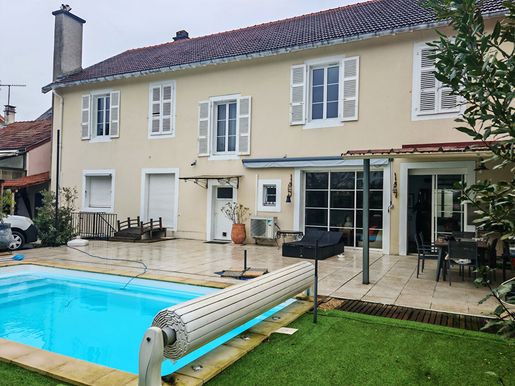 Maison 10 pièces 265 m² · à Pau · 265 m² · 624 000 €
