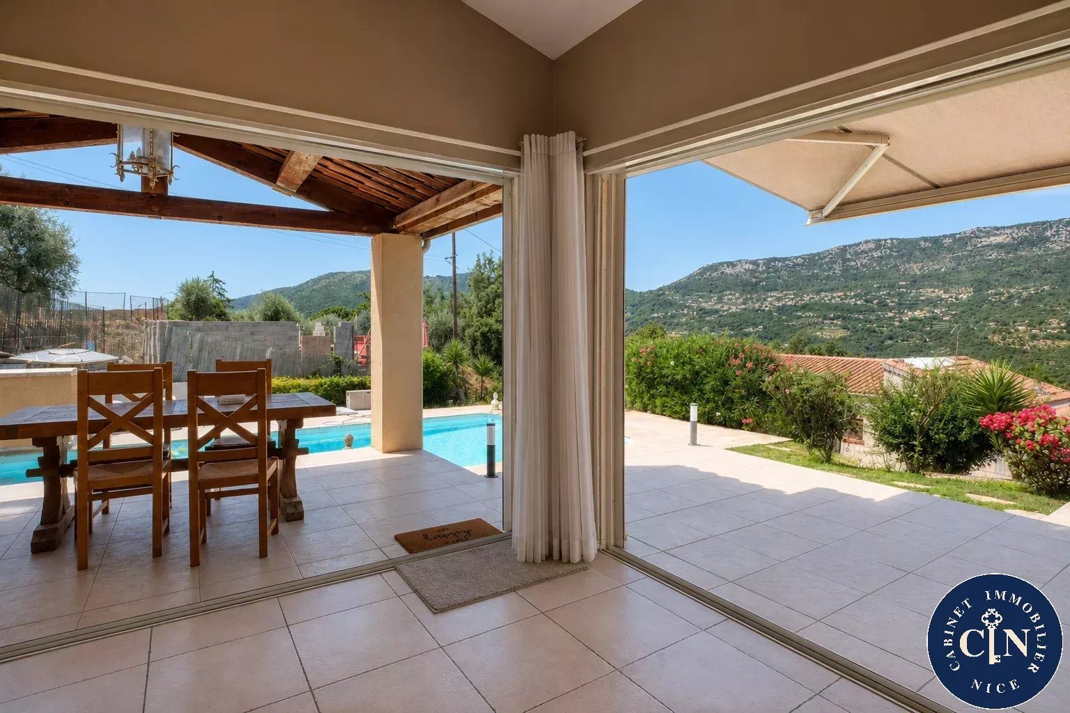 Maison à vendre, 240m², Contes