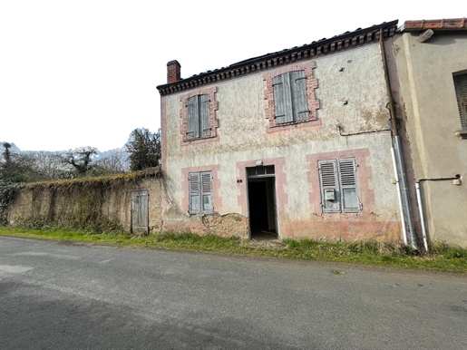 Maison 4 pièces 50 m² · à Sugères · 50 m² · 37 000 €
