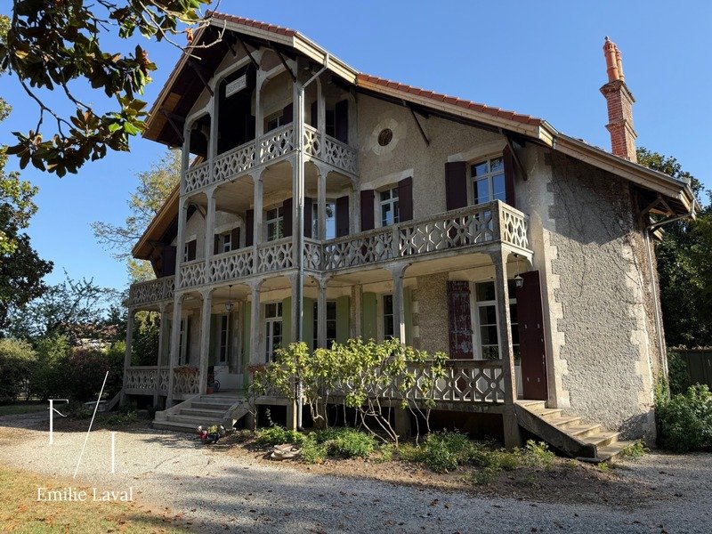 Maison à vendre, 350m², Pineuilh