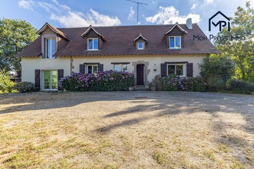 Maison 8 pièces 230 m² · à Changé · 230 m² · 473 340 €
