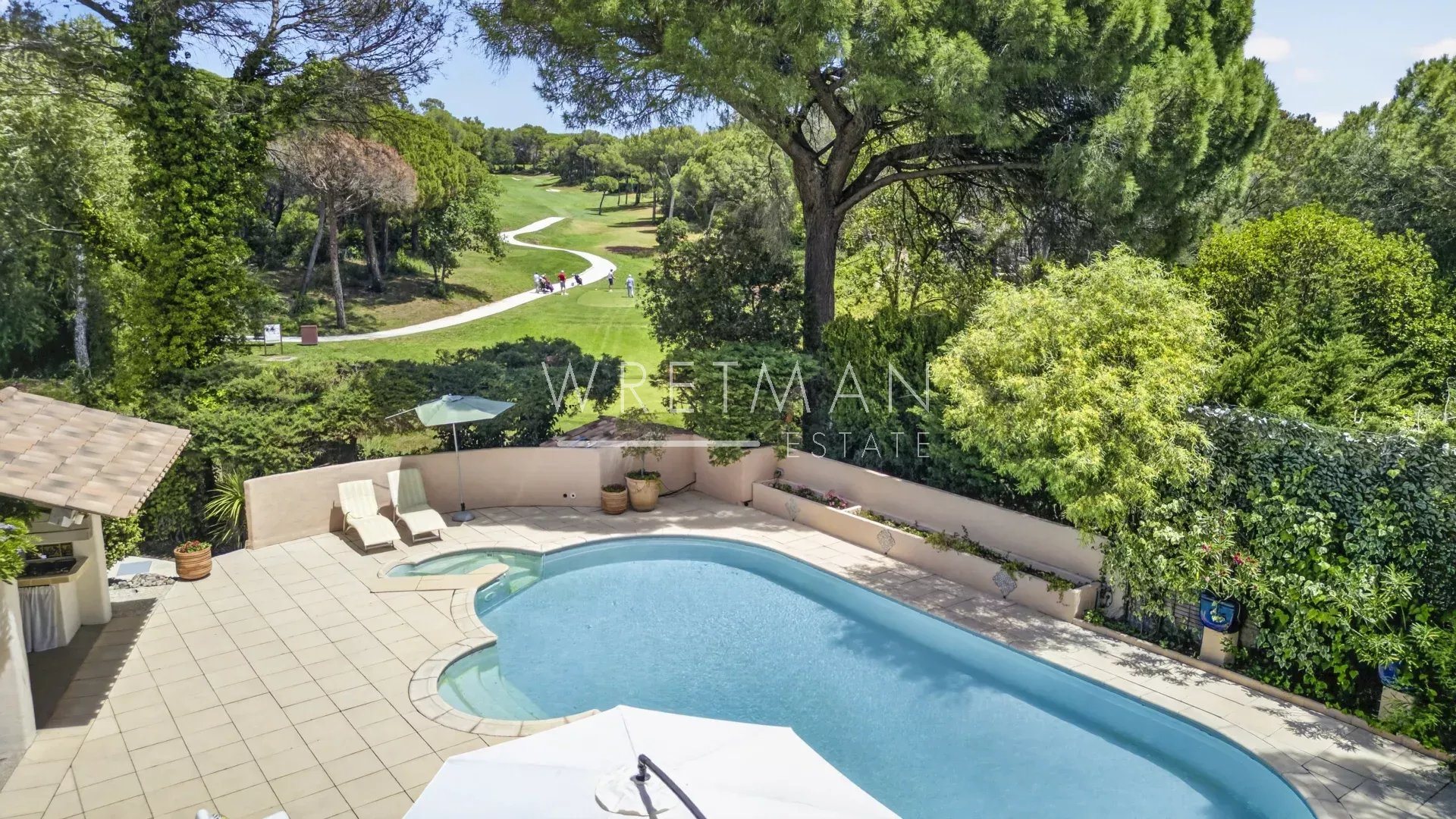Maison à vendre, 275m², Saint-Raphaël