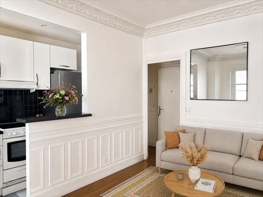 3 pièces 46 m² · à Paris 15ème · 46 m² · 445 000 €