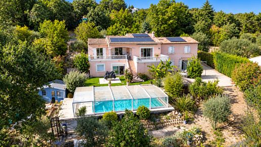 Maison 8 pièces 240 m² · au Tignet · 240 m² · 750 000 €