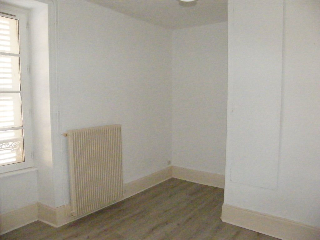 Appartement à louer, 30m², Avallon