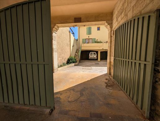 4 pièces 70 m² · à Uzès · 70 m² · 236 000 €