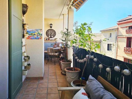 Appartement 3 pièces 70 m² · à Uzès · 70 m² · 250 000 €