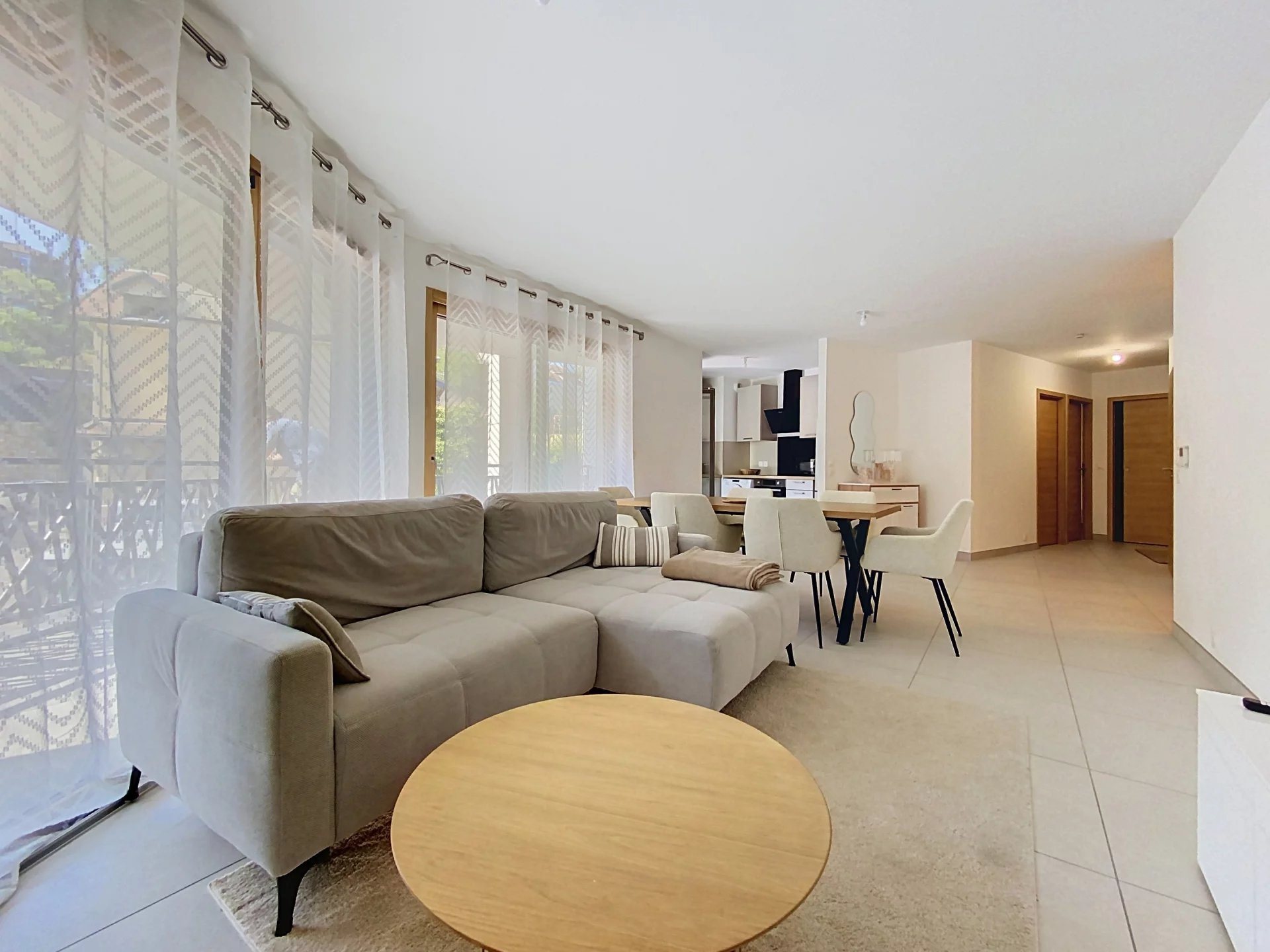 Appartement à louer, 89m², Evian-les-Bains