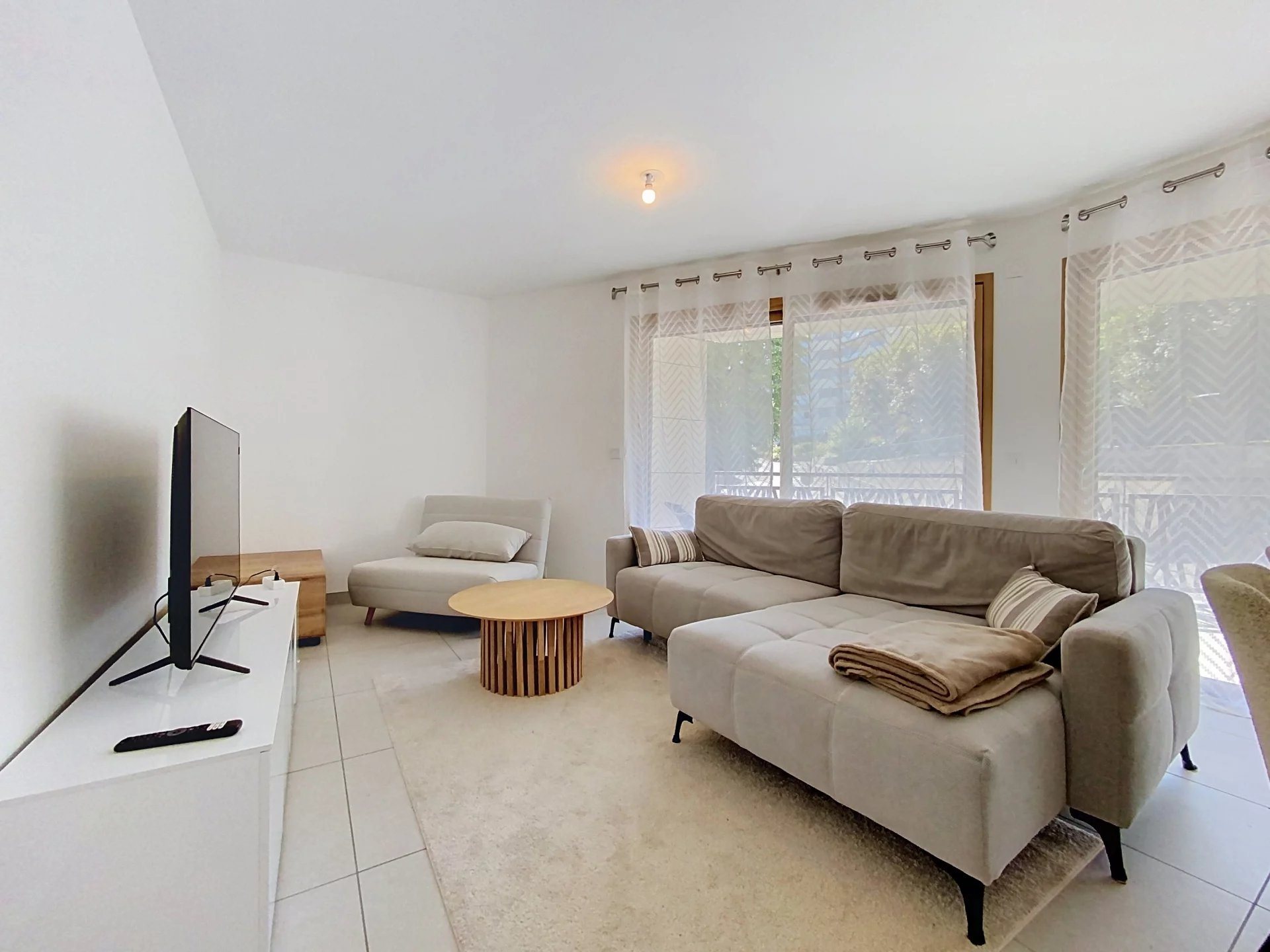 Appartement à louer, 89m², Evian-les-Bains