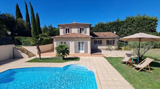 Maison 7 pièces 188 m² · à Villeneuve-lès-Avignon · 188 m² · 1 095 000 €