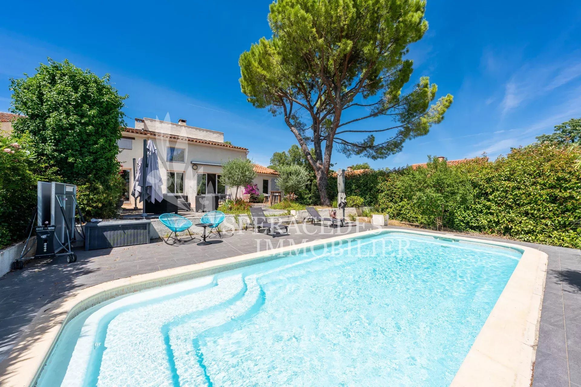 Maison à vendre, 135m², Grasse