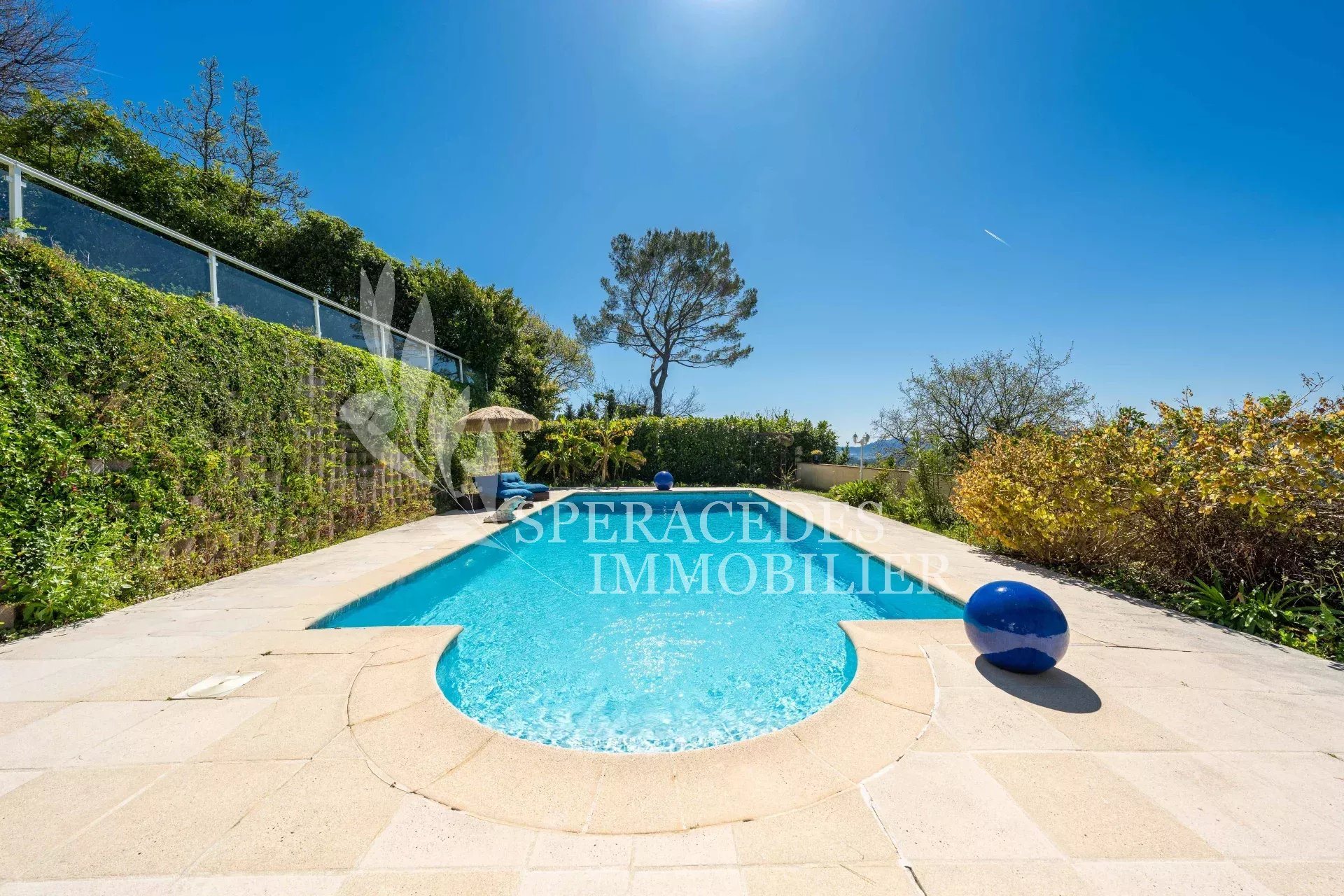 Maison à vendre, 370m², Mouans-Sartoux