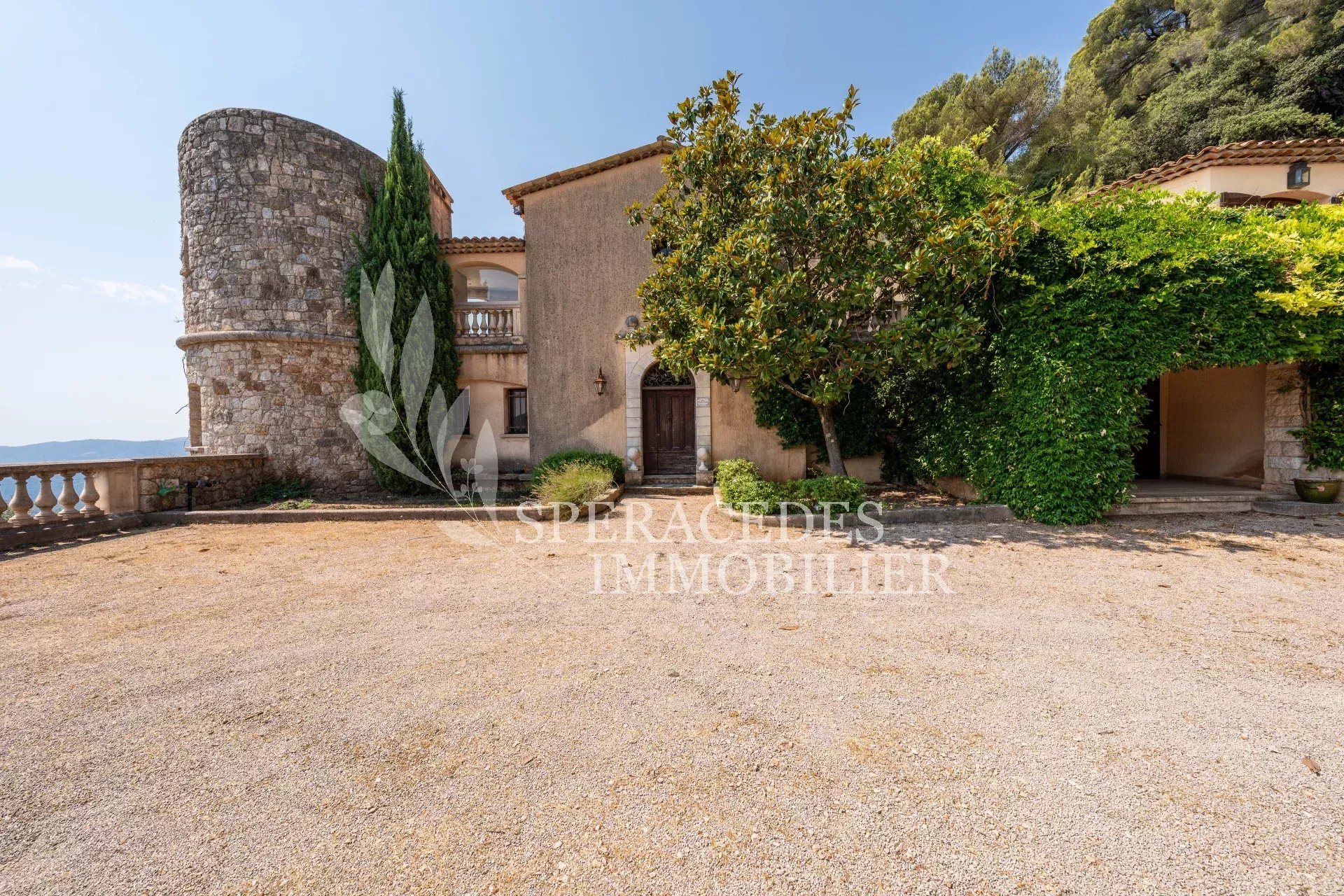 Maison à vendre, 907m², Grasse