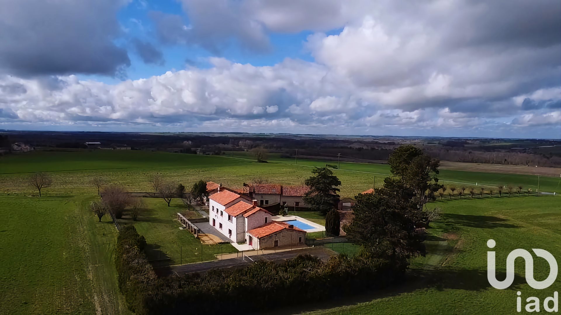 Maison à vendre, 400m², Sérigny