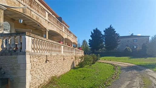 Maison 14 pièces 327 m² · à Uzès · 327 m² · 510 000 €