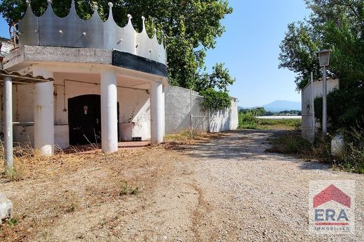 Maison 575 m² · à Sarrians · 575 m² · 430 000 €