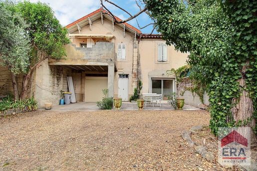 Maison 6 pièces 140 m² · à Carpentras · 140 m² · 244 900 €