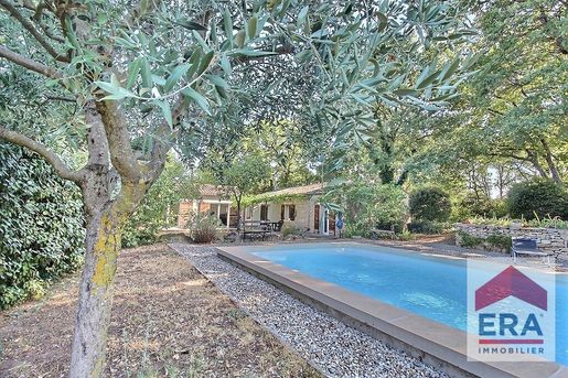 Maison 6 pièces 140 m² · à La Roque-sur-Pernes · 140 m² · 567 000 €