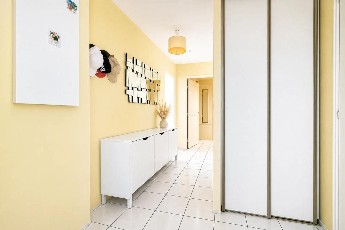 Tours Gare - T2 with balcony and parking, sold rented - Vue 4