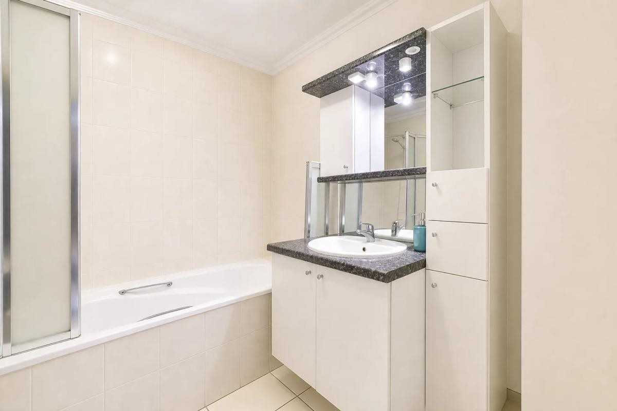 Tours Gare - T2 with balcony and parking, sold rented - Vue 5