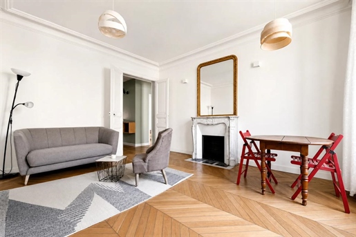 Appartement 3 pièces 64 m² · à Paris 18ème · 64 m² · 545 000 €