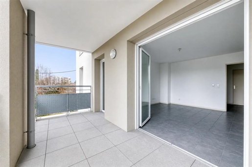 Appartement 3 pièces 62 m² · à Décines-Charpieu · 62 m² · 239 000 €