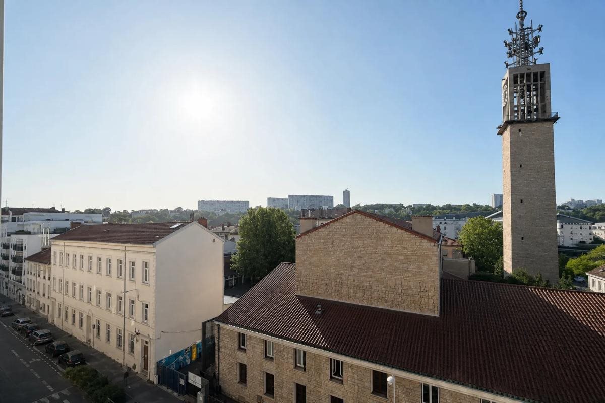 Apartment in Lyon, L’Industrie, 9e Arrondissement - Plus