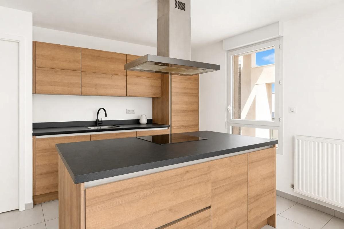 Bright T4 apartment – Lyon 8th arrondissement near Galeries Lafayette and metro/tram - Vue 6