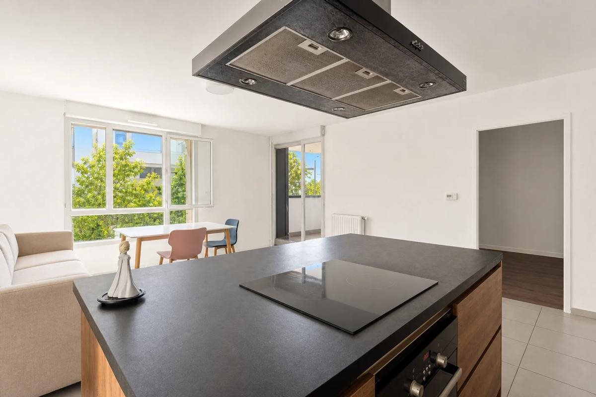 Bright T4 apartment – Lyon 8th arrondissement near Galeries Lafayette and metro/tram - Plus