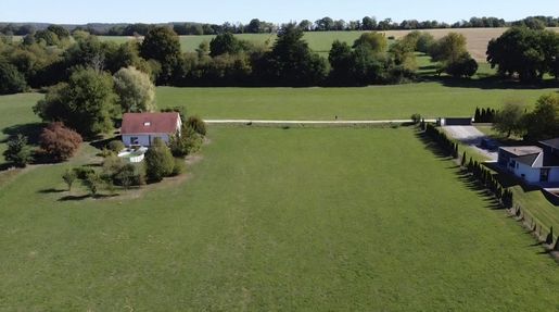 Terrain 6357 m² · à Blussangeaux · 400 000 €