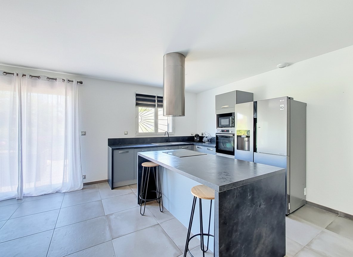 Maison à vendre, 106m², Sénas