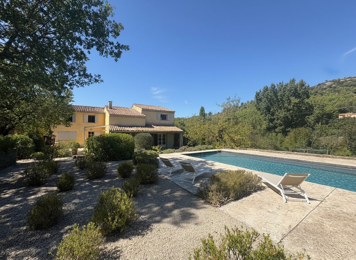 Maison à vendre, 229m², Simiane-Collongue
