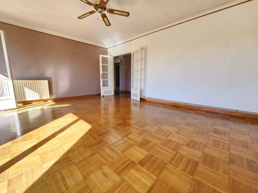 Appartement 3 pièces 73 m² · à Salon-de-Provence · 73 m² · 215 000 €